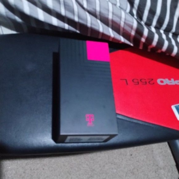 T-Mobile REVVL4+ phone - Picture 5 of 6